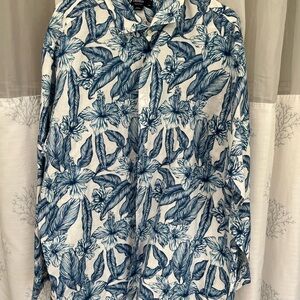 Daniel Cremieux Blue and White Casual Button Down Shirt